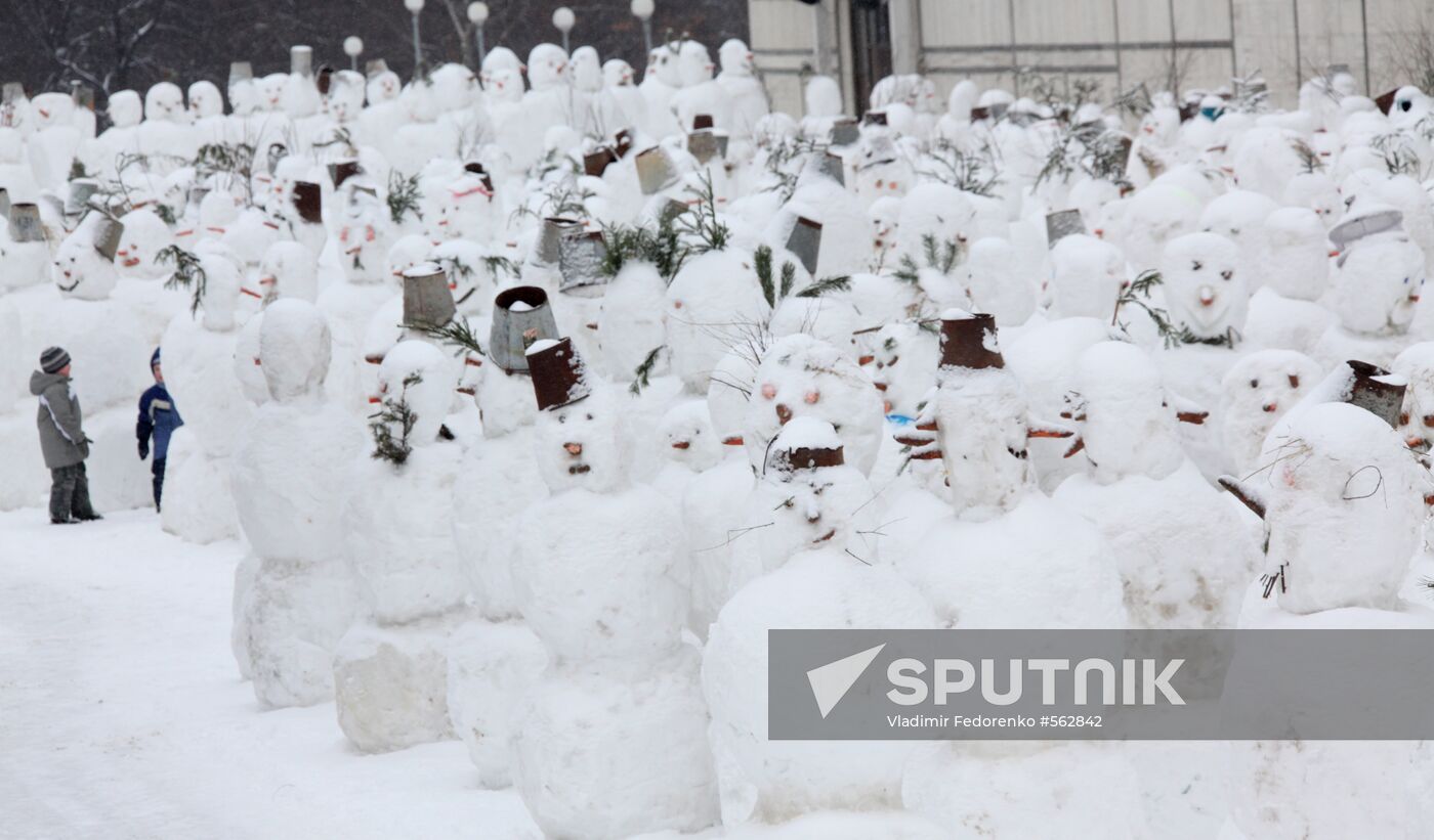 Snowmen parade at The Natalia Sats Children's Musical Theater