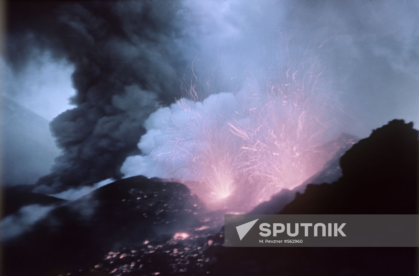 Eruption of Klyuchevskaya Sopka