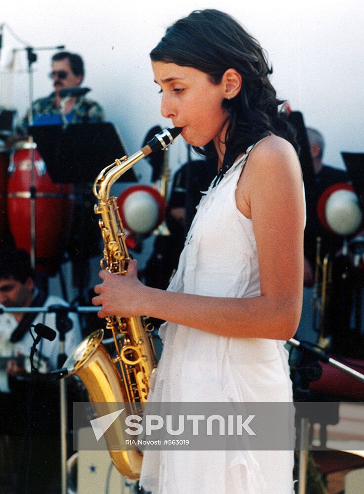 Saxophonist Nanuka Bitadze