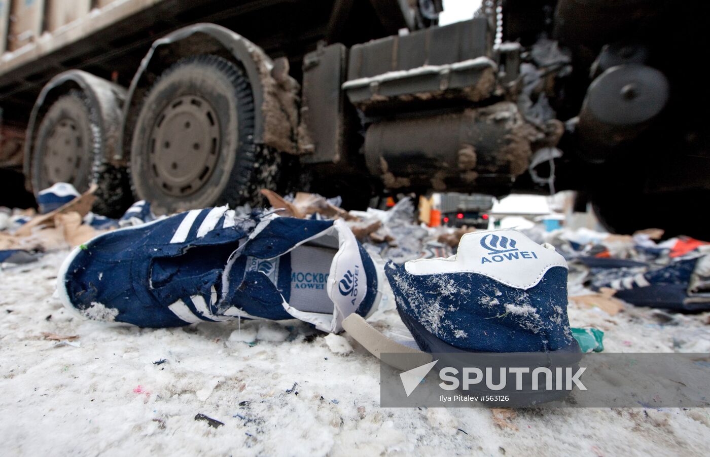 Destroying goods seized at Cherkizovsky market