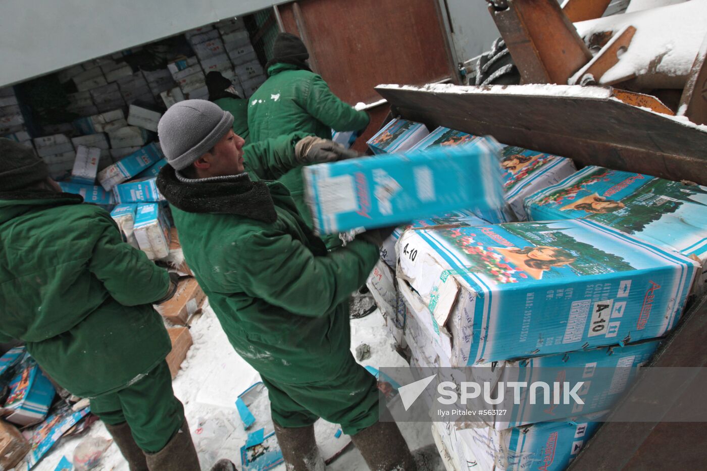 Destroying goods seized at Cherkizovsky market