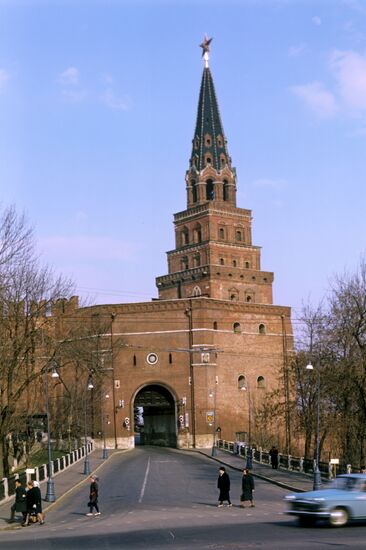 Borovitskaya tower of Moscow Kremlin
