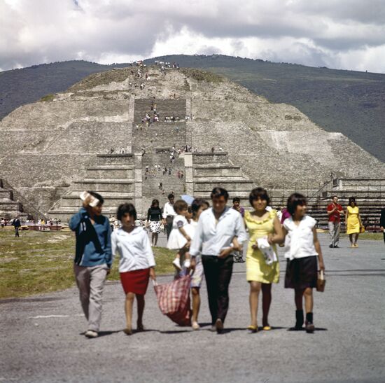 Pyramid of the Moon