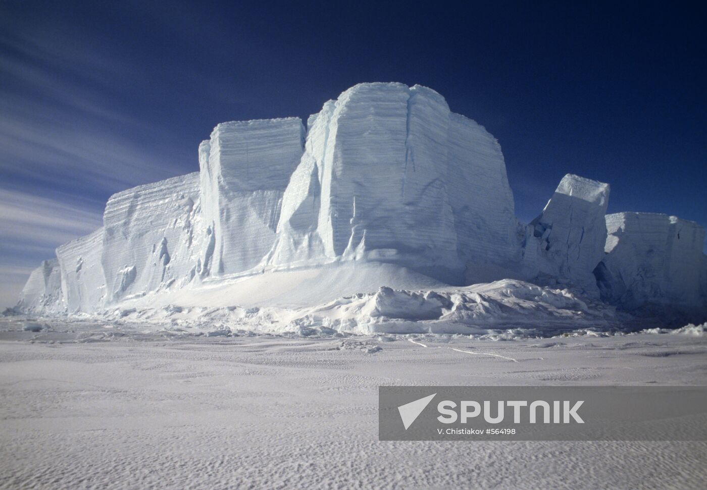 Icebergs of Antarctica
