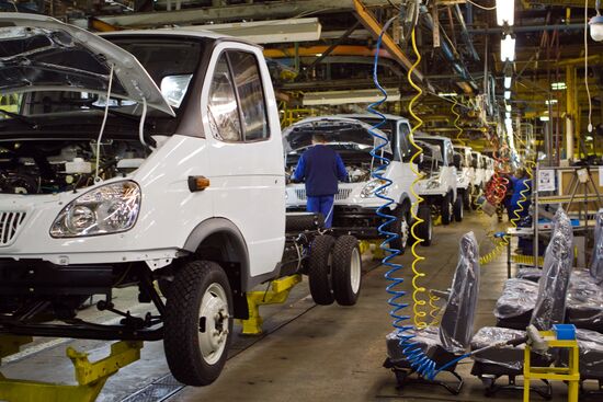 GAZ commences manufacture of GAZelle-Business truck