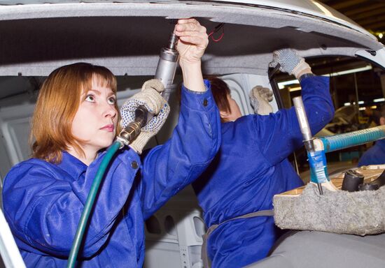 GAZ commences manufacture of GAZelle-Business truck