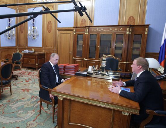 Vladimir Putin meets with Anatoly Chubais