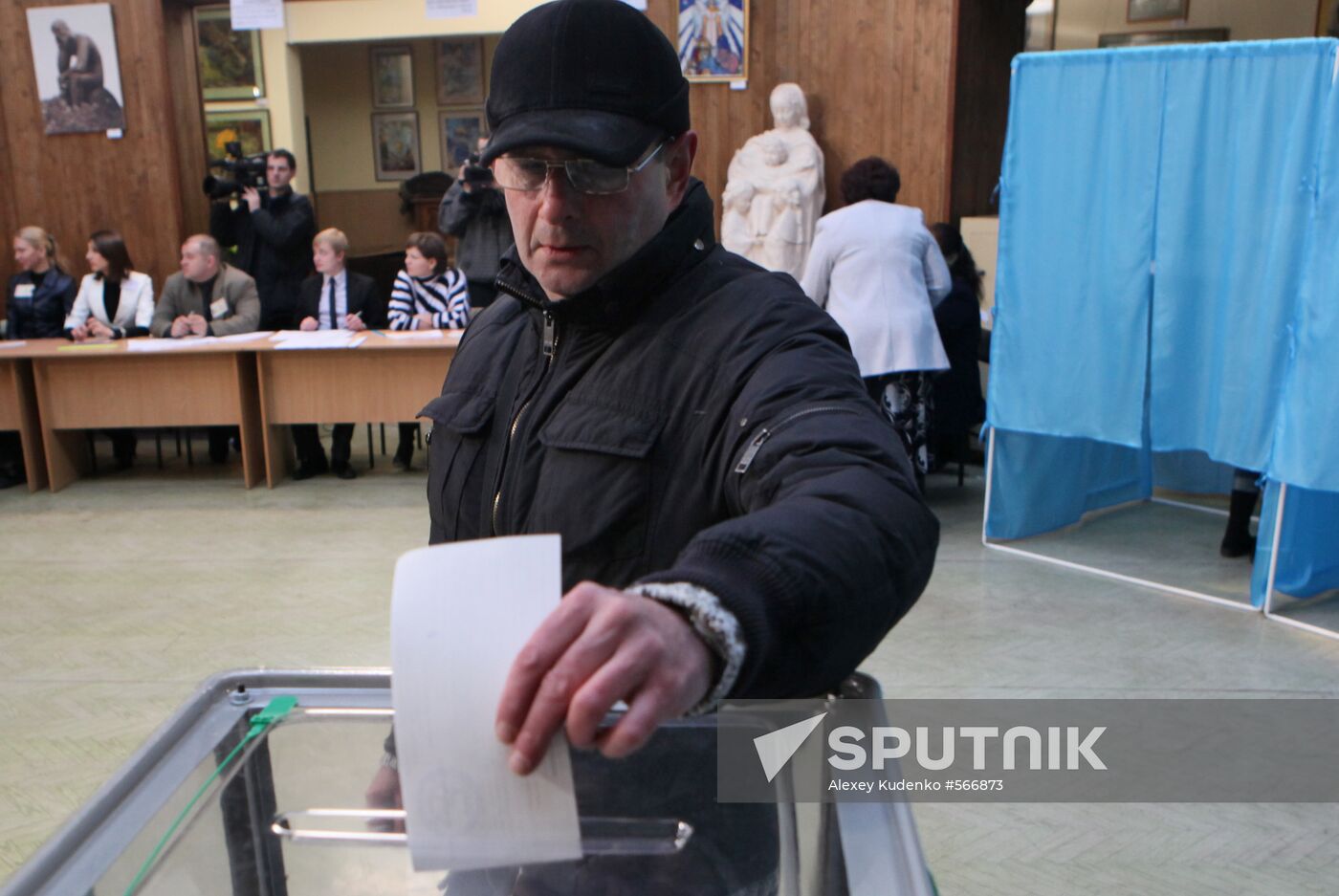 Second round of Ukrainian presidential elections