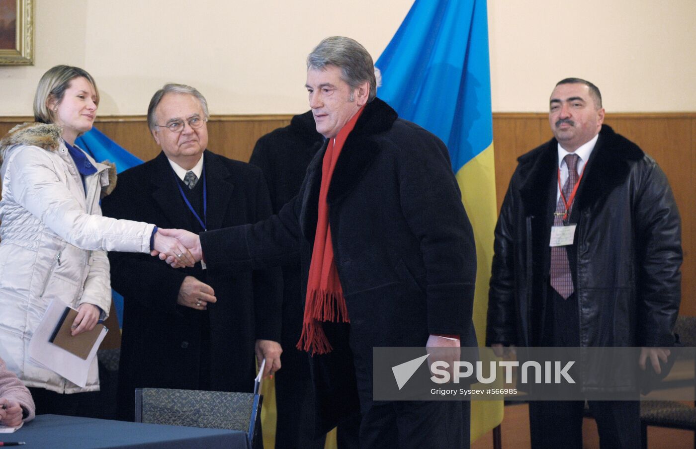 Viktor Yushchenko votes in Ukrainian presidential election