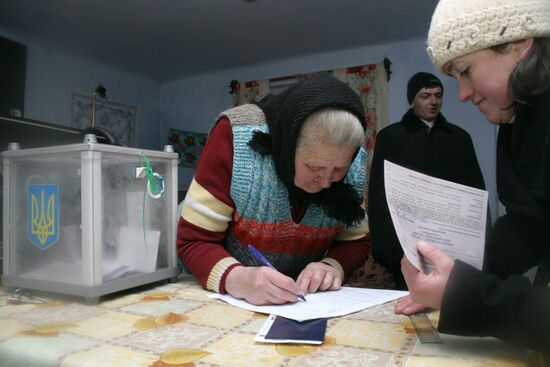 Home voting in Lvov Region