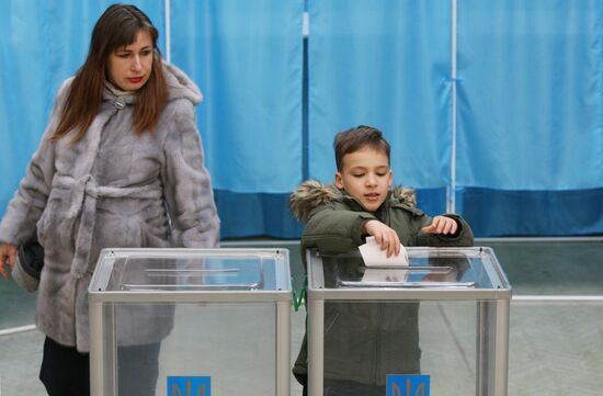 Second round of Ukrainian presidential elections