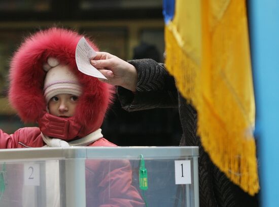 Second round of Ukrainian presidential elections