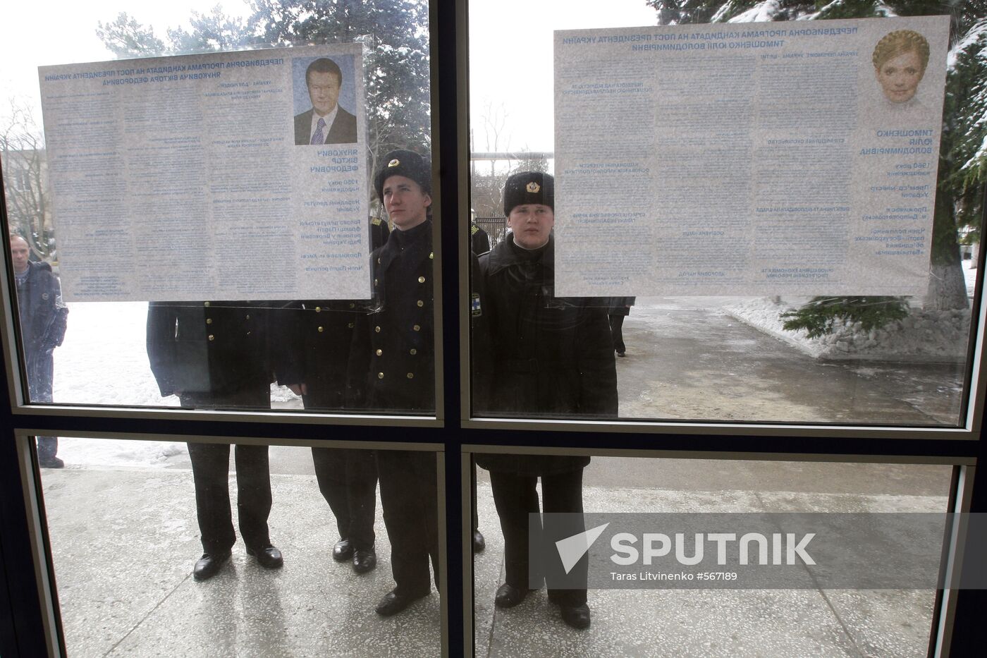 Residents of Sevastopol vite in Ukrainian presidential election