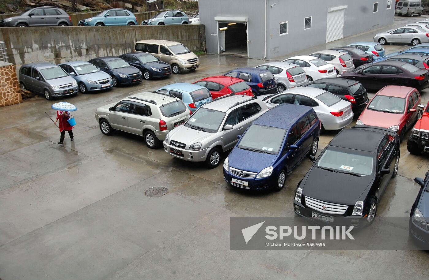 "Laura" car dealership in Sochi