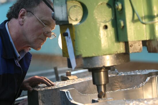 Machining workshop, Kumertau aircraft plant