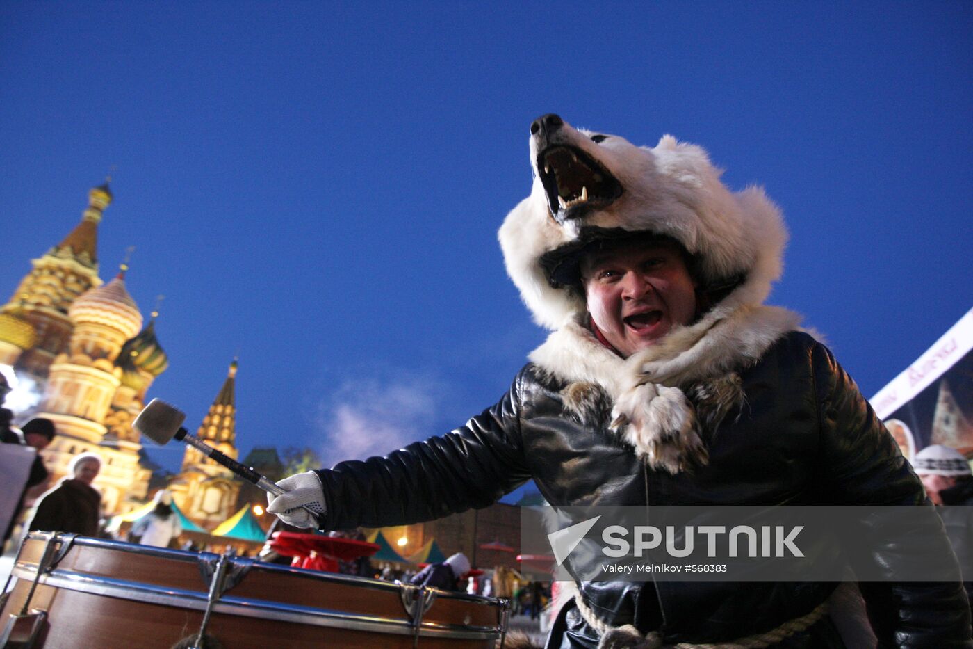 Muscovites celebrate Jolly Maslenitsa festival