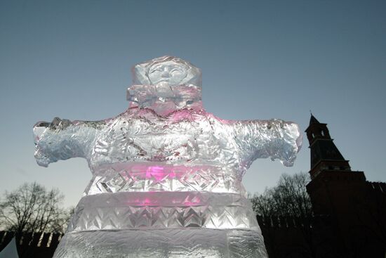 Ice sculpture