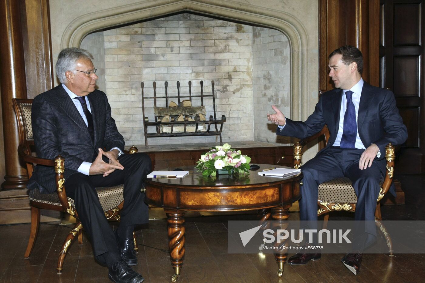 Dmitry Medvedev and Felipe González