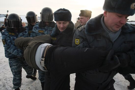 Traders forced out of Khasansky market in St. Petersburg