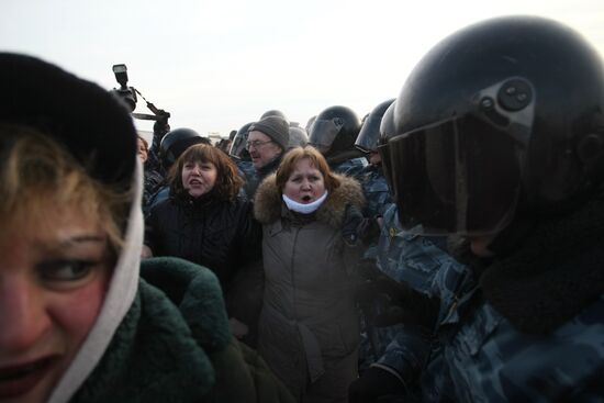Traders forced out of Khasansky market in St. Petersburg