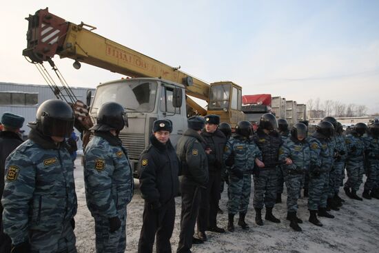 Traders forced out of Khasansky market in St. Petersburg