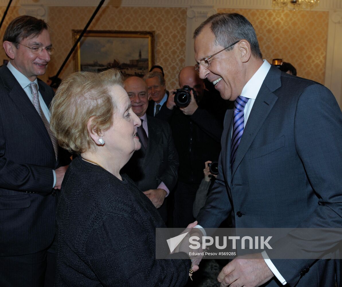 Sergei Lavrov meets with Madeleine Albright