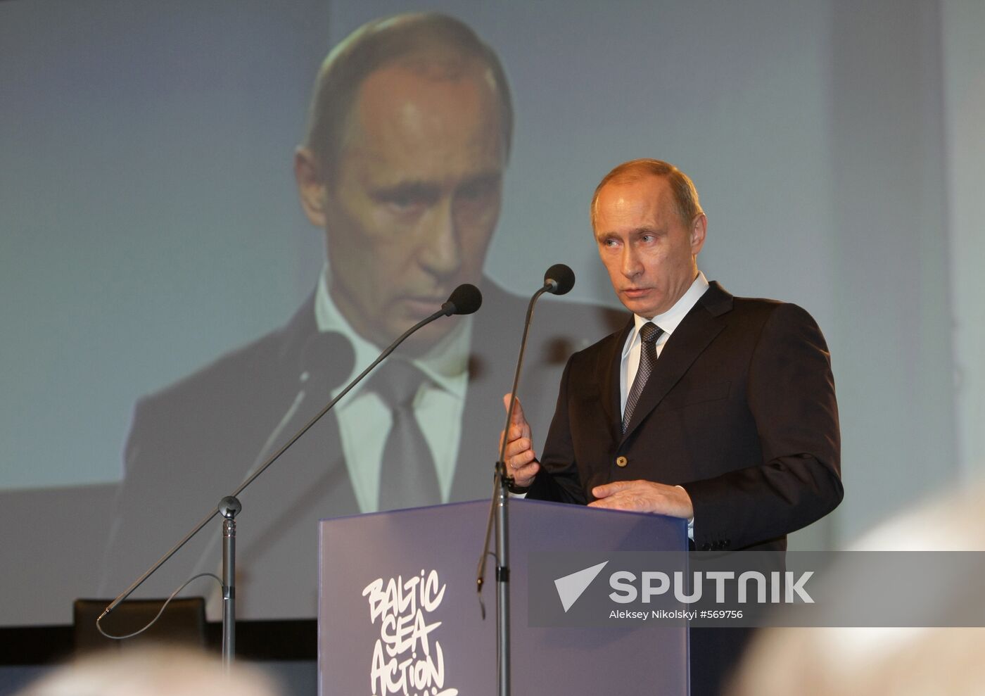 Vladimir Putin speaks at Baltic Sea Action Summit 2010
