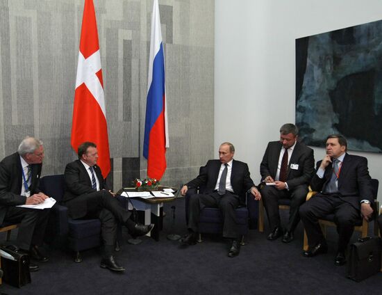 Vladimir Putin meets with Lars Løkke Rasmussen