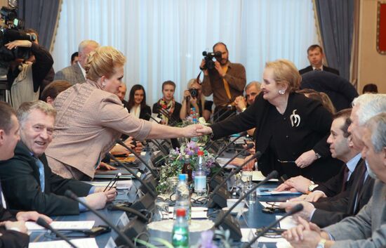 Madeleine Albright, Lyubov Sliska