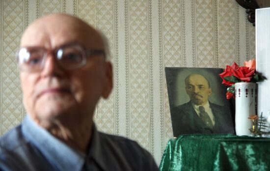 Resident of Veteran's home in Veliky Novgorod