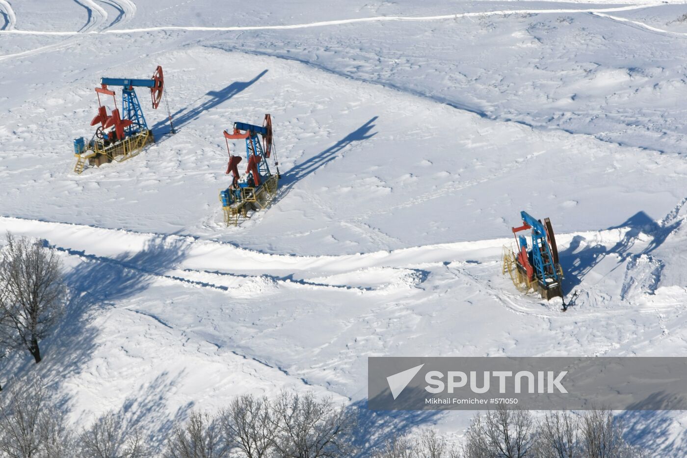Oil pumping units