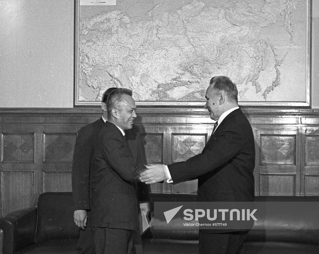 Delegation of South Vietnam visits the USSR
