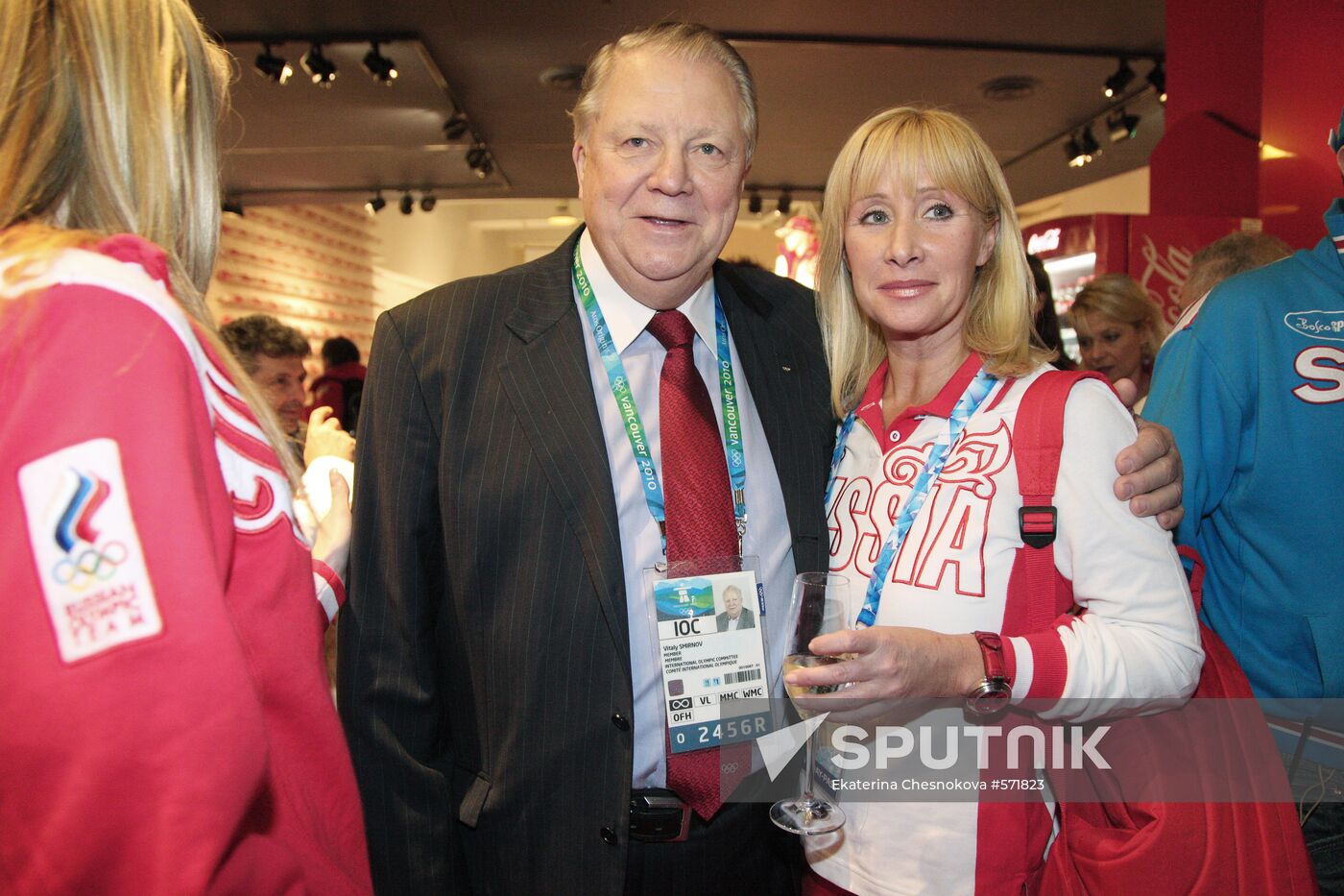 Vitaly Smirnov, Oksana Pushkina