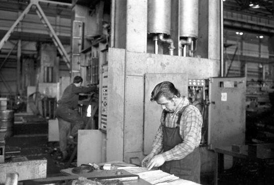 Press operator Gueder Hermann