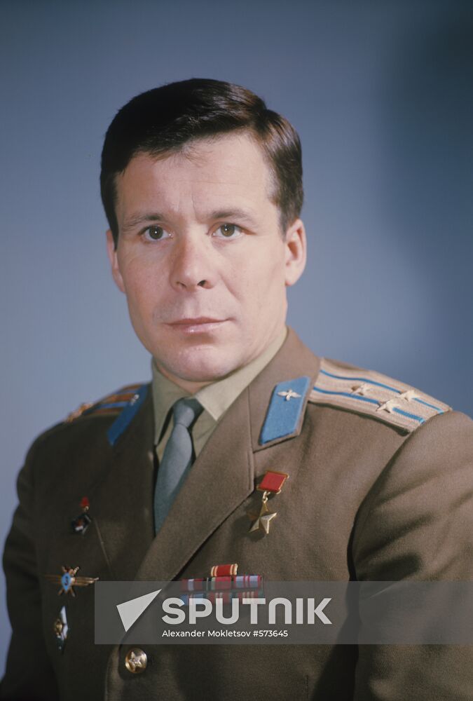 Cosmonaut Yevgeny Khrunov