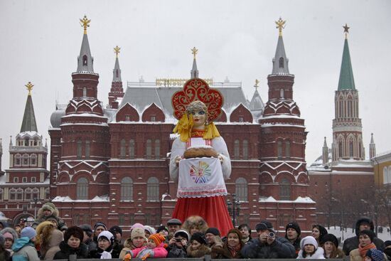 Muscovites celebrate Maslenitsa