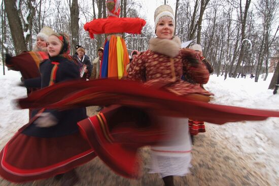 Veliky Novgorod residents at Seeing Off Russian Winter holiday