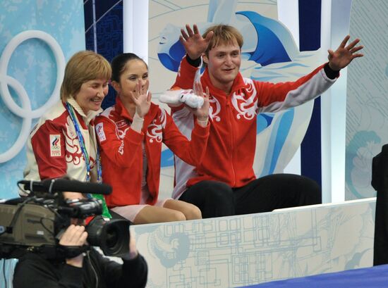 Lyudmila Kalinina, Vera Bazarova and Yury Larionov