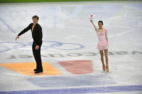 Vera Bazarova and Yury Larionov