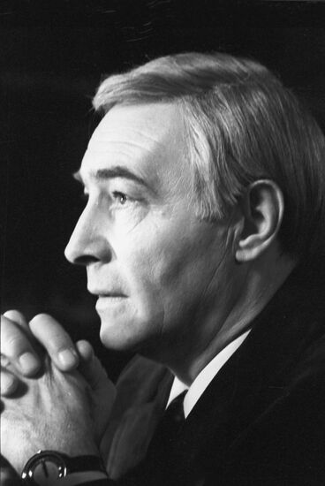 Artist Vyacheslav Tikhonov