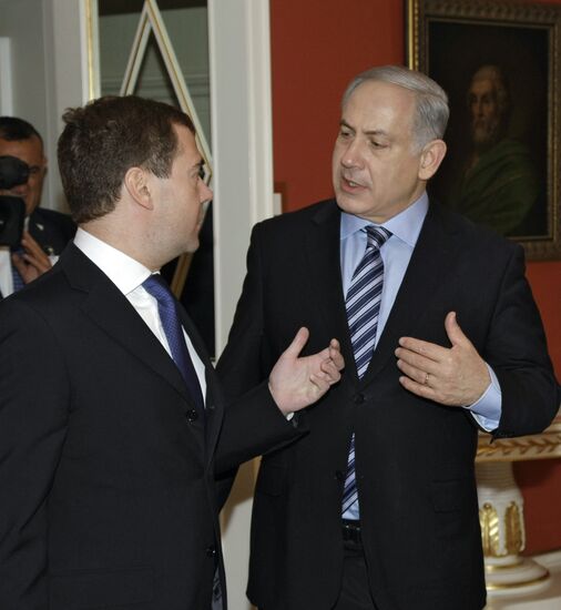 Dmitry Medvedev and Benjamin Netanyahu