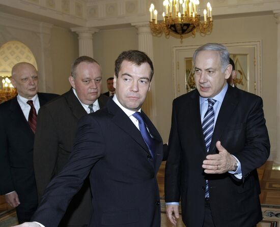 Dmitry Medvedev and Benjamin Netanyahu