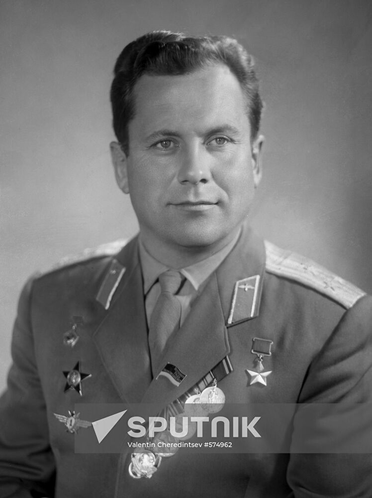 Pavel Popovich, Hero of the Soviet Union