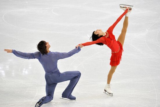 Yuko Kawaguti and Alexander Smirnov