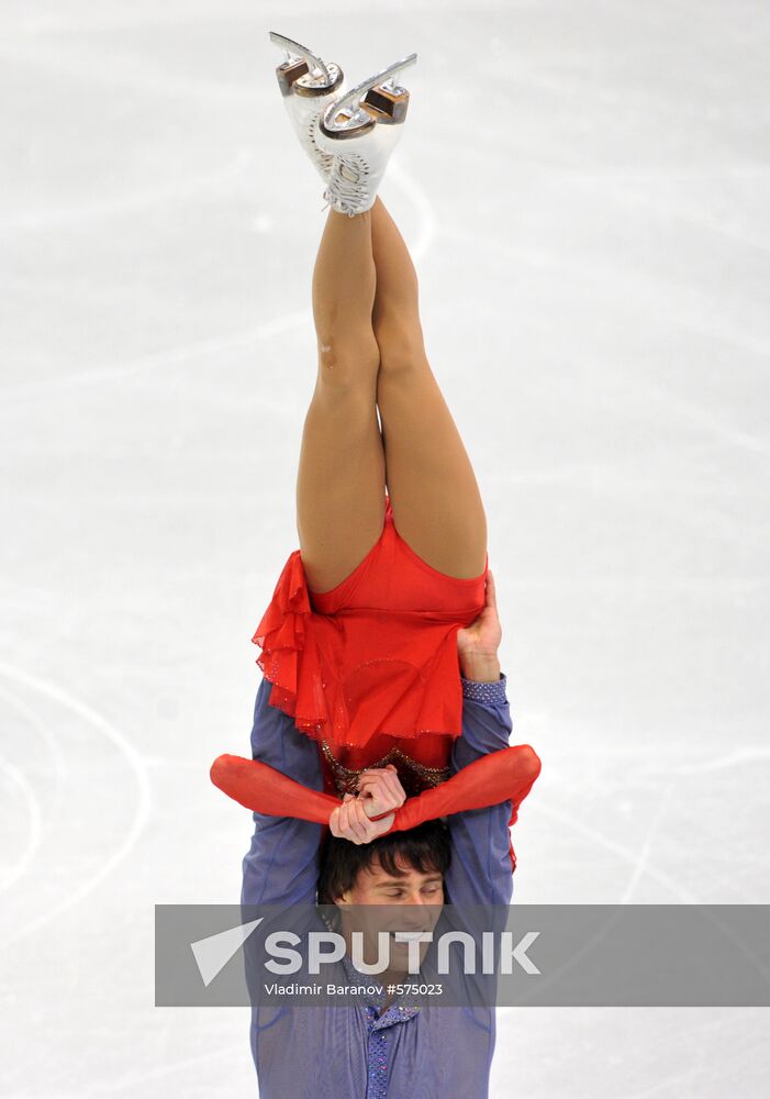 Yuko Kawaguti and Alexander Smirnov