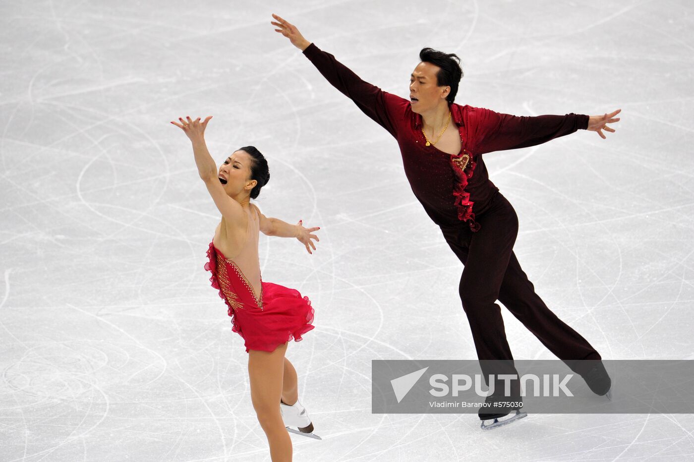 Shen Xue and Zhao Hongbo. China