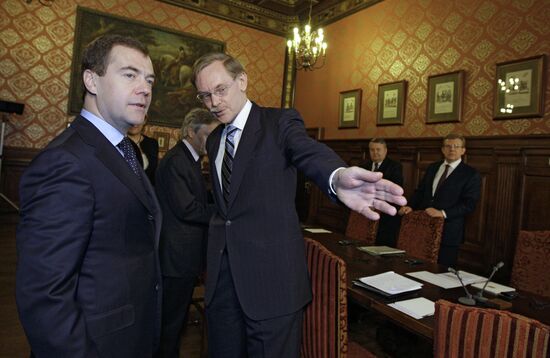 Dmitry Medvedev meets with Robert Zoellick