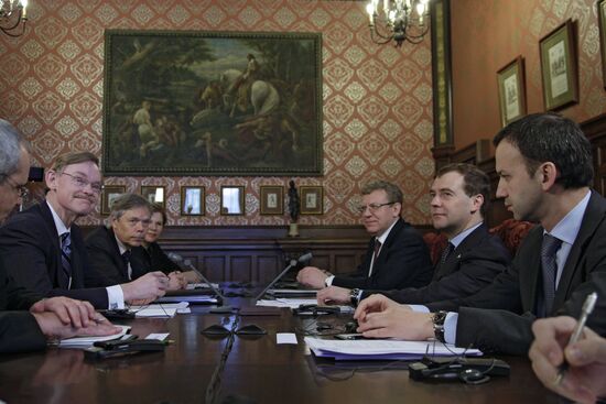 Dmitry Medvedev meets with Robert Zoellick