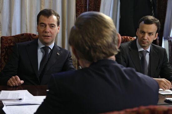 Dmitry Medvedev meets with Robert Zoellick