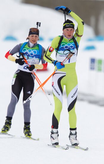 Anastazia Kuzmina and Magdalena Neuner